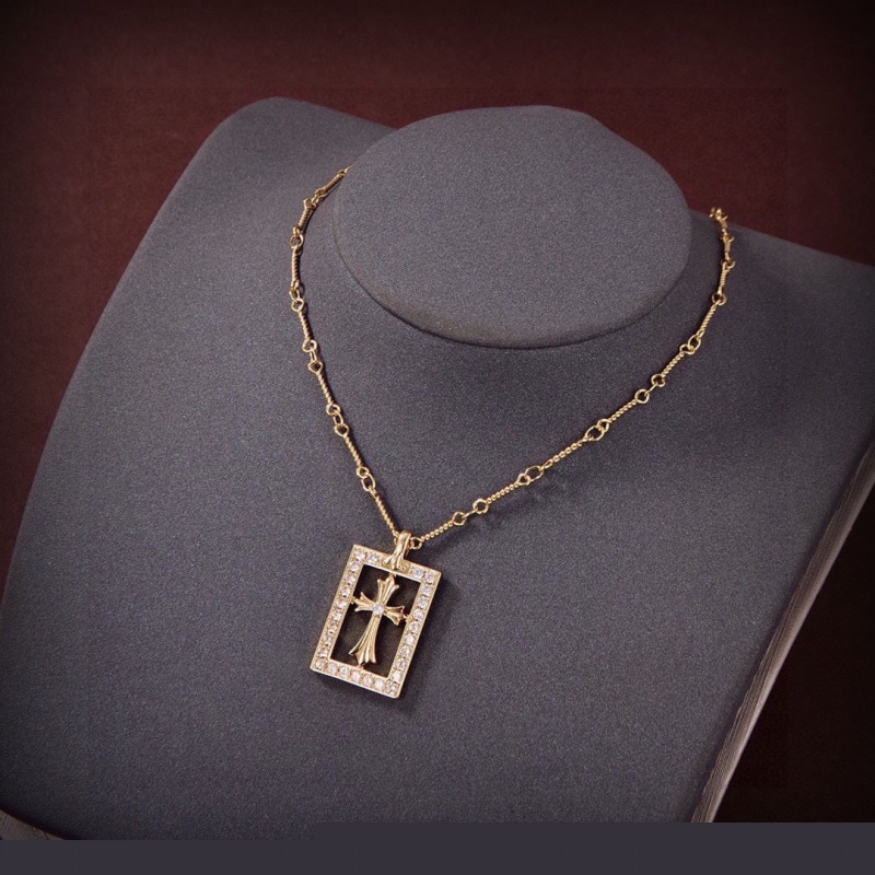Ch**me He**ts necklaces